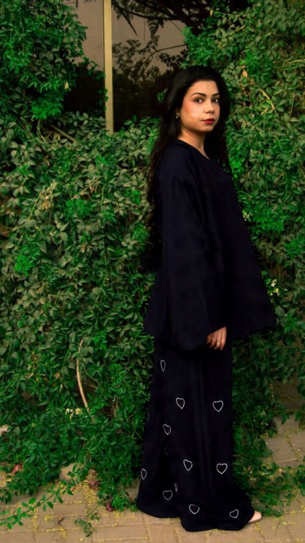 Black Janan - Image 2